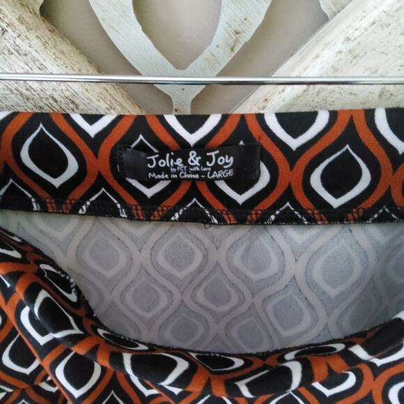 Jolie & Joy Women's Junior Pullon Elastic Waist Pleated Mini Skirt in Geometric - Picture 6 of 6